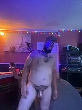 Snapshot of bigdickgio6923 chatting on 09-24-25, 05:11 bigdickgio6923 online show from 09-24-25, 05:11