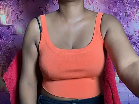 Snapshot of Sexy_trisha__7 chatting on 07-16-26, 06:03 Sexy trisha 7 online show from 07-16-26, 06:03