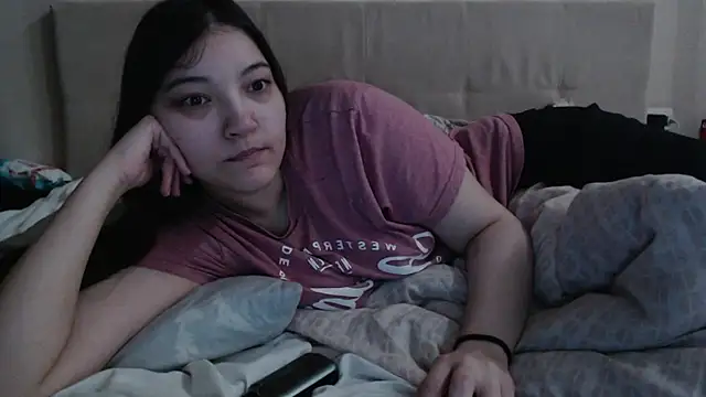 Snapshot of AlisaDevis chatting on 05-09-26, 06:07 AlisaDevis online show from 05-09-26, 06:07