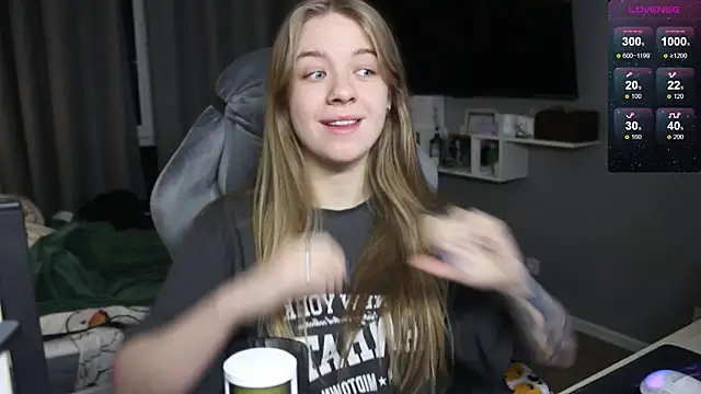 candy maggie online show from 12-18-24, 03:11