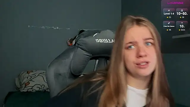 candy maggie online show from 09-29-25, 09:14