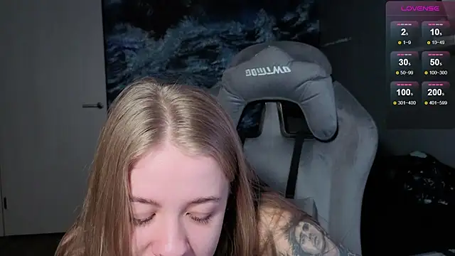 candy maggie online show from 12-18-25, 05:19