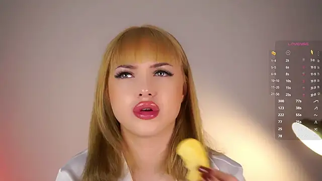 KateDolphin online show from 11-08-25, 07:12