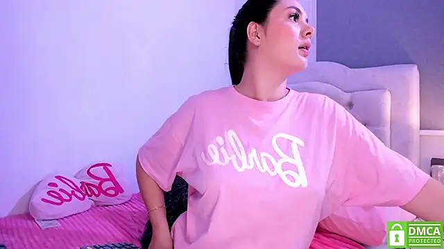 EmilyS   online show from 01-24-25, 03:43