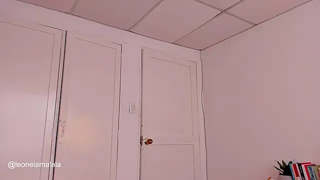 Snapshot of cuddlingbunny chatting on 03-21-25, 07:24 cuddlingbunny online show from 03-21-25, 07:24