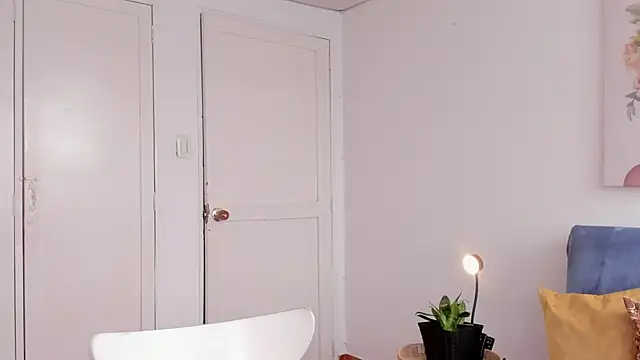 cuddlingbunny online show from 05-07-26, 04:01