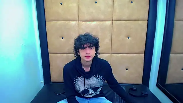 Sr BonnyEthan online show from 12-10-24, 01:33