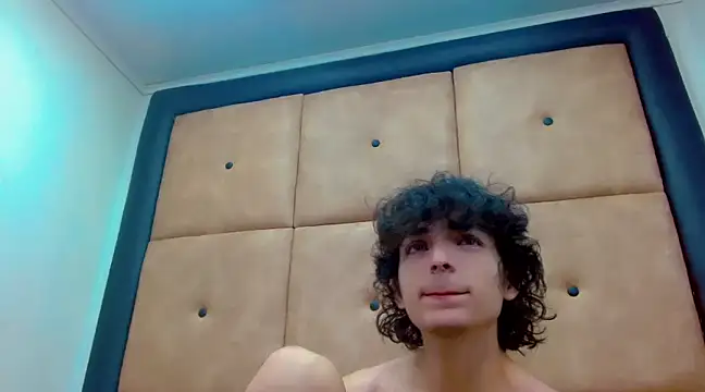 Sr BonnyEthan online show from 12-20-24, 01:43