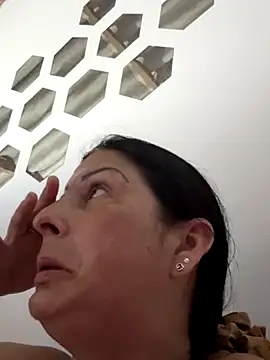 Snapshot of Angelicvill chatting on 10-28-25, 10:08 Angelicvill online show from 10-28-25, 10:08