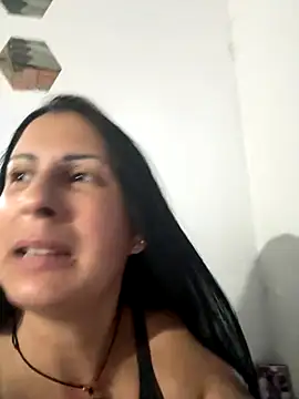 Snapshot of Angelicvill chatting on 11-18-25, 10:52 Angelicvill online show from 11-18-25, 10:52