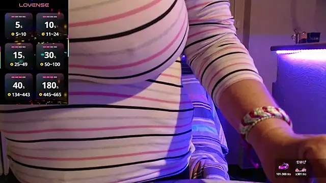 JennaDeluxe online show from 04-17-26, 04:04