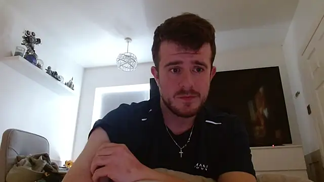 Snapshot of maxy49 chatting on 11-02-25, 01:02 maxy49 online show from 11-02-25, 01:02