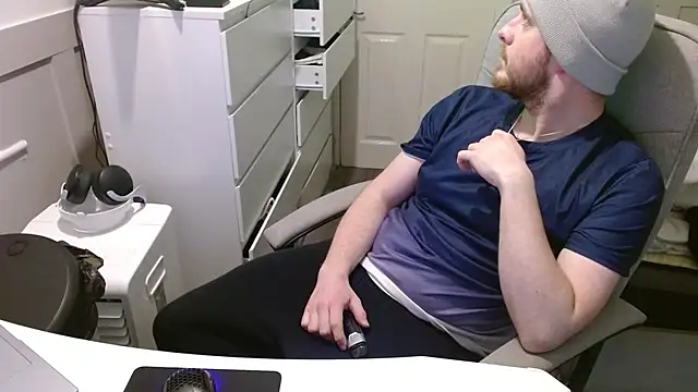 Snapshot of maxy49 chatting on 01-11-26, 05:40 maxy49 online show from 01-11-26, 05:40