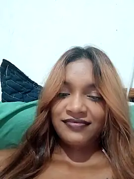 Indianqueen03 online show from 03-18-25, 06:48