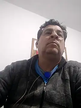 Snapshot of karatecobrakay2012 chatting on 06-12-26, 03:00 karatecobrakay2012 online show from 06-12-26, 03:00