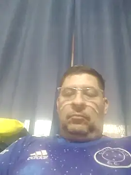 Snapshot of karatecobrakay2012 chatting on 06-27-26, 08:03 karatecobrakay2012 online show from 06-27-26, 08:03