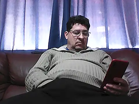 Snapshot of karatecobrakay2012 chatting on 07-27-26, 11:17 karatecobrakay2012 online show from 07-27-26, 11:17