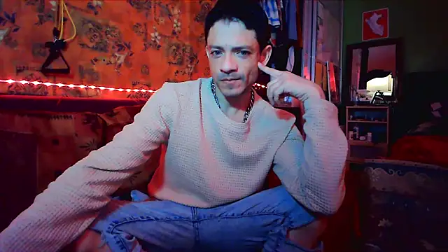 Snapshot of Tony_Torrente chatting on 01-01-25, 09:41 Tony Torrente online show from 01-01-25, 09:41