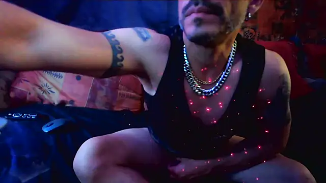 Snapshot of Tony_Torrente chatting on 09-23-25, 10:13 Tony Torrente online show from 09-23-25, 10:13