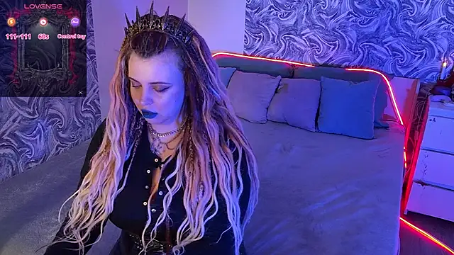 Miss Maya Mils online show from 07-04-26, 01:01