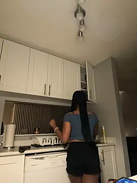 Your Paris online show from 02-18-25, 02:59