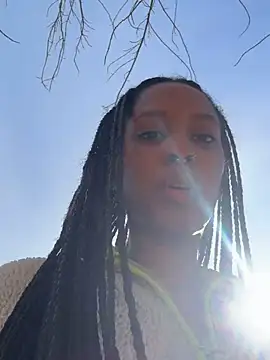 Your Paris online show from 03-01-25, 06:21