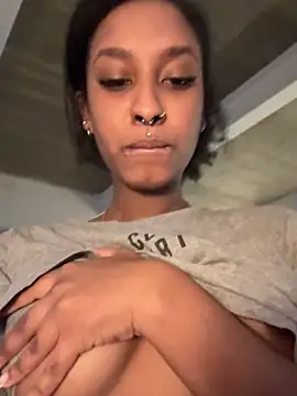 Your Paris online show from 12-15-25, 03:38