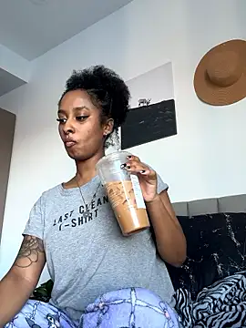 Your Paris online show from 01-15-26, 09:18