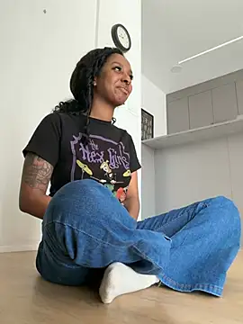 Your Paris online show from 03-31-26, 04:40