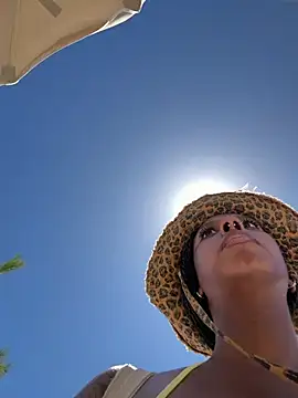 Your Paris online show from 04-18-26, 04:00