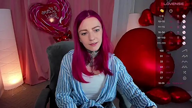 Roxy      online show from 02-13-25, 08:34