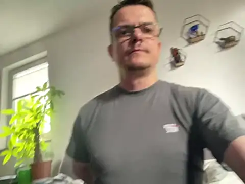 deskriptive online show from 06-12-26, 04:17