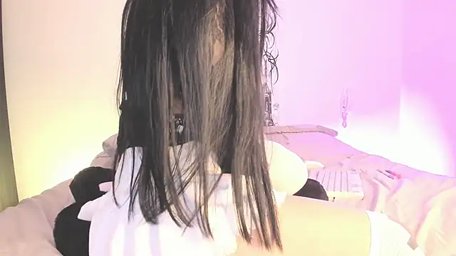 annie gh online show from 06-14-26, 01:46