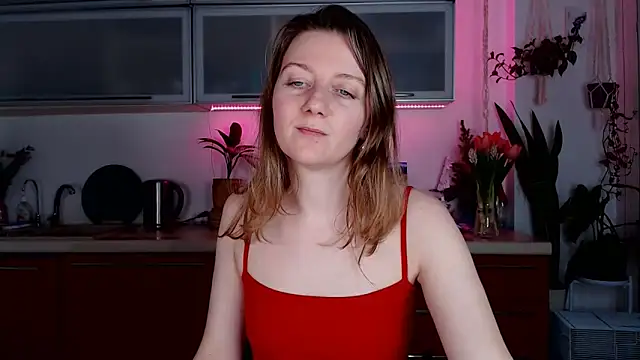 Snapshot of Elly_Helly chatting on 01-14-25, 08:37 Elly Helly online show from 01-14-25, 08:37