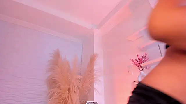 IsabelleFoxx  online show from 04-17-26, 10:57