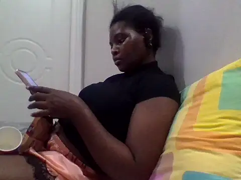 Snapshot of queenzuena chatting on 07-04-26, 08:04 queenzuena online show from 07-04-26, 08:04