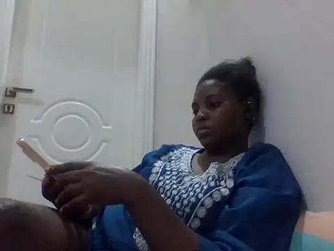 Snapshot of queenzuena chatting on 07-07-26, 07:07 queenzuena online show from 07-07-26, 07:07