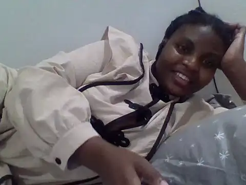 Snapshot of queenzuena chatting on 07-22-26, 08:33 queenzuena online show from 07-22-26, 08:33