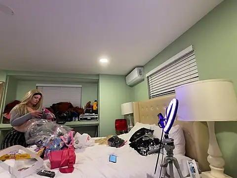 tatted-bitty online show from 03-21-25, 03:01