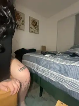 tatted-bitty online show from 09-20-25, 04:24