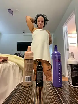 tatted-bitty online show from 10-03-25, 05:10