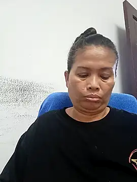 Snapshot of Fon_Bigboobs chatting on 02-04-26, 12:33 Fon Bigboobs online show from 02-04-26, 12:33