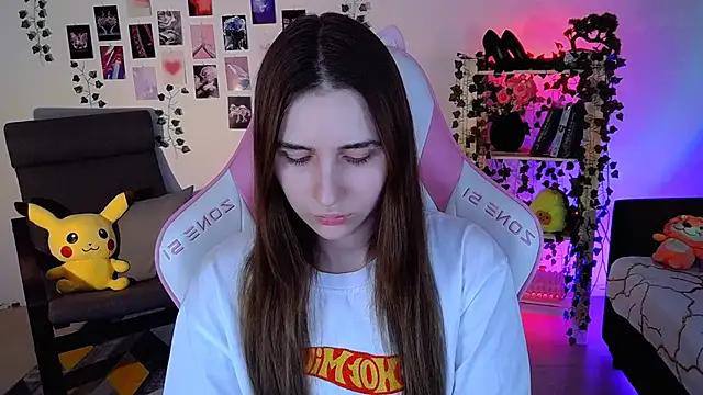 AliceCharmy online show from 12-04-24, 12:03