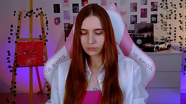 AliceCharmy online show from 03-21-25, 01:23