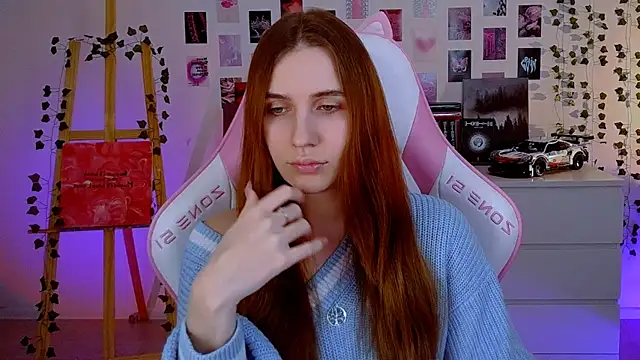 AliceCharmy online show from 03-22-25, 01:41