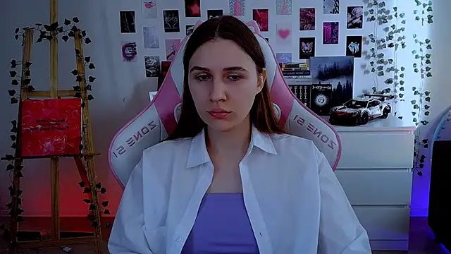 AliceCharmy online show from 10-12-25, 06:23