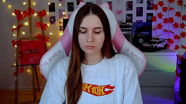 AliceCharmy online show from 11-29-25, 07:22