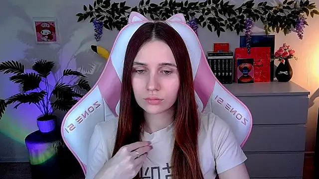 AliceCharmy online show from 03-18-26, 03:59