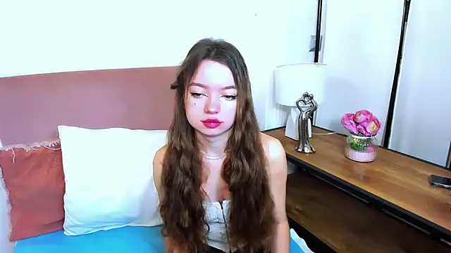 Snapshot of GraceLips chatting on 03-03-25, 08:38 GraceLips online show from 03-03-25, 08:38