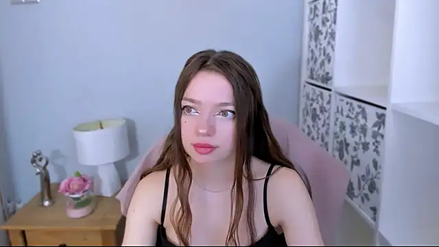 GraceLips online show from 01-16-26, 06:28